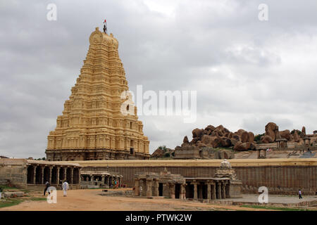 The prominent Virupaksha Temple (still in use) of Hampi. Taken in India, August 2018. Stock Photo