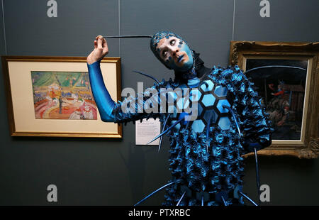 Jan Dutler 'The Foreigner' from the current Cirque du Soleil show OVO during a visit to the National Gallery of Ireland to view the Gallery&Otilde;s exhibition Circus250: Art of the Show. Stock Photo