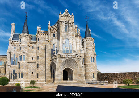 Astorga, Leon Province, Castile and Leon, Spain.  The Episcopal Palace, Palacio Espiscopal, designed by Catalan architect Antoni Gaudi.  Today the Pal Stock Photo