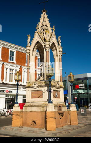 UK, Kent, Maidstone, Town Centre, High Street, Queen Victoria 1862 Jubilee monument, a gift of High Sheriff Andrew Randall Stock Photo