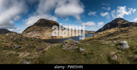 LLyn Idwal in the Ogwen Valley Snowdonia national park north Wales Stock Photo