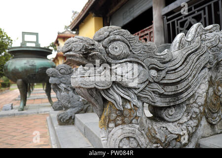 Hue Vietnam - Dragon statue and urns inside the Imperial City - Imperial Citadel at Hue Vietnam August 2018 Stock Photo