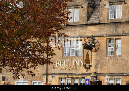 Bell inn in the early morning autumn sunlight. Willersey, Cotswolds, Gloucestershire, England Stock Photo