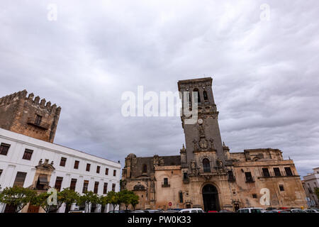 Torre de la Iglesia Parroquial de Santa María de la Asunción., Arcos de la Frontera, Cadiz Province, Andalusia, Spain Stock Photo