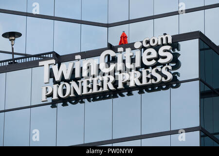 ST. PAUL, MN/USA - SEPTEMBER 30, 2018: Twin Cities Pioneer Press newspaper headquarters building and trademark logo. Stock Photo