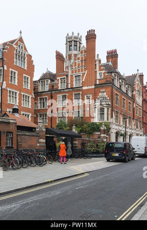 The Chiltern Firehouse Luxury Hotel And Restaurant. Chiltern Street ...