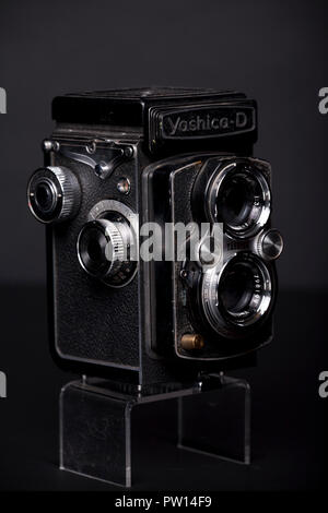 An old Yashica Twin Lens Reflex TLR camera Stock Photo