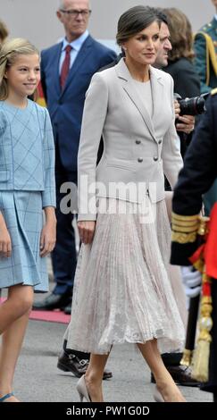 Madrid, Spain. 12th October, 2018. Spanish Kings Felipe VI and Letizia Ortiz with daughters Princess Leonor and Sofia de Borbon attending a military parade during the known as Dia de la Hispanidad, Spain's National Day, in Madrid, on Friday 12nd October, 2018 Credit: CORDON PRESS/Alamy Live News Stock Photo