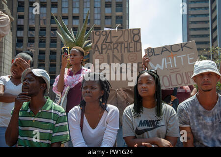 Johannesburg, South Africa, 12 October, 2018. Members of First Nation communities protested and delivered a letter to the provincial government in Johannesburg today. They also demanded an apology from South Africa's President. Descendants of South Africa's indigenous communities, including the San and the Khoi, were discriminated against and classified as 'coloured' by the Apartheid regime. That's a term that has largely remained in use here. 'Coloured' people have been marginalized by the government in the ‘new’ South Africa too, demonstrators said. Credit: Eva-Lotta Jansson/Alamy Live News Stock Photo