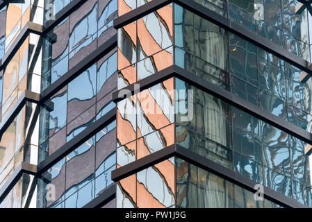 10-2018 Manhattan, New York. Office buildings reflected in the windows of other office buildings. Photo: © Simon Grosset Stock Photo