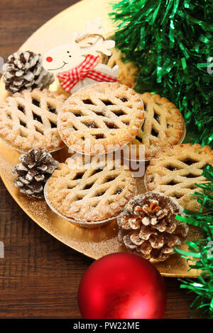 Traditional English Christmas mince pies Stock Photo - Alamy