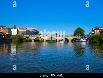 Welsh Bridge and Theatre Severn seen from the River Severn, Shrewsbury, Shropshire. Stock Photo