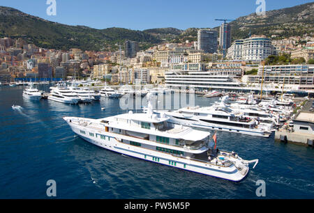 Monaco. 20th Apr, 2017. Monaco, Monte Carlo - April 20, 2017: Silversea Cruises, Silver Muse Launch in Monaco. Yacht, Yachting, Yachts, Yachten, Meer, Sea, MYS, Show, Cruising, Vacation, Luxury, | usage worldwide Credit: dpa/Alamy Live News Stock Photo