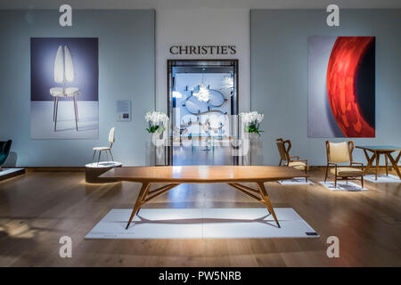 Dining table by Gio Ponti, est £80-120,000 - Highlights of