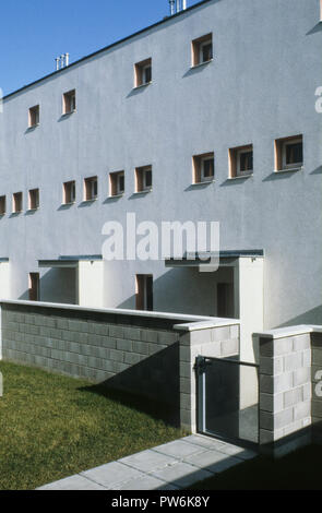 Wien, Wohnbau der 1980er Jahre, Siedlung Traviatagasse Stock Photo