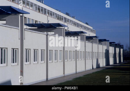 Wien, Wohnbau der 1980er Jahre, Siedlung Traviatagasse Stock Photo