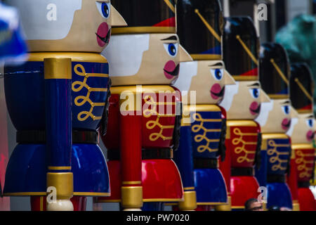 Toy soldiers lined up at Christmas in New York Stock Photo