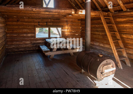 Historic Cabin Built In 1901 At Olallie Meadow In Oregon S Mt