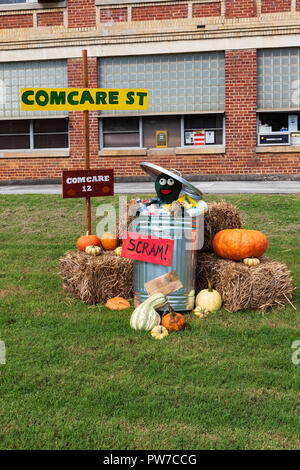 Greeneville, TN, USA-10-2-18: Local merchants designed Thanksgiving and Halloween displays for the front lawn of the Greeneville history museum. Stock Photo