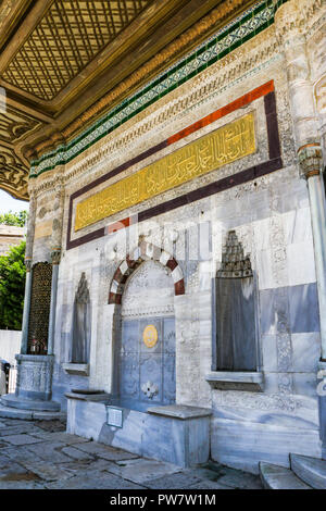 The Topkapı Palace, is a large and fantastic museum in Istanbul, Turkey. Stock Photo