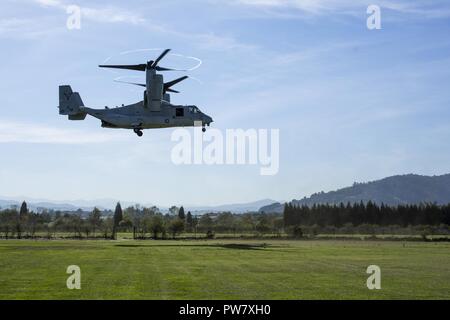 https://l450v.alamy.com/450v/pw7xh0/a-mv-22c-osprey-aircraft-assigned-to-special-purpose-marine-air-ground-task-force-crisis-response-africa-prepares-to-land-during-an-embassy-evacuation-exercise-at-asturias-spain-sept-28-2017-spmagtf-cr-af-deployed-to-conduct-limited-crisis-response-and-theater-security-operations-in-europe-and-north-africa-pw7xh0.jpg