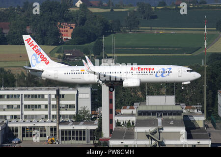 Spanish Air Europa Boeing 737-800 with registration EC-IDA on short