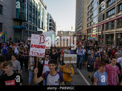 Frankfurt, Germany. 13th October 2018. Protesters march with posters through Frankfurt. Over 3,500 people marched through Frankfurt, to protest against  racism and for tolerance. They where accompanied by many local bands, performing on the way and at the rallies. The protest was part of several other protests against racism in Germany on the same day. Credit: Michael Debets/Alamy Live News Stock Photo