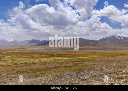 Afghan Great Pamir in Zorkul Nature Reserve on trek from Keng Shiber to Kara Jilga, Pamir Mountains, Gorno-Badakhshan, Tajikistan. Stock Photo