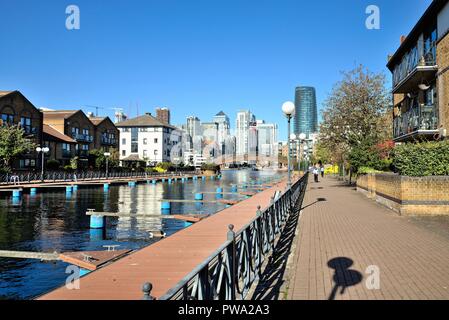 Clippers Quay, Millwall Outer Dock Canary Wharf London Docklands England UK Stock Photo