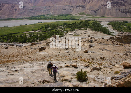 Trekking the wild Darshai Gorge in the Wakhan Valley, Tajikistan Stock Photo