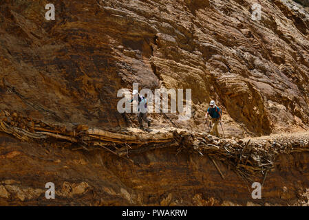 Trekking the wild Darshai Gorge in the Wakhan Valley, Tajikistan Stock Photo