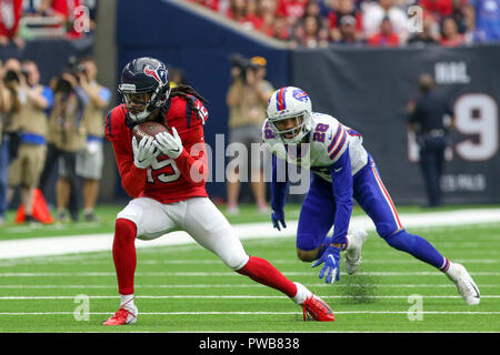 Houston Texans wide receiver Phillip Dorsett (4) during pregame warmups  before an NFL football game against the Tennessee Titans on Sunday, October  30, 2022, in Houston. (AP Photo/Matt Patterson Stock Photo - Alamy