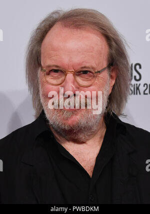 Berlin, Germany. 14th Oct, 2018. The musician Benny Andersson, a member of the former ABBA group, comes to the Konzerthaus am Gendarmenmarkt for the 'Opus Klassik' music award ceremony. The new prize for classical music and successor prize to the Echo-Klassik is broadcast by ZDF. Photo: Jens Kalaene/dpa-Zentralbild/dpa Credit: dpa picture alliance/Alamy Live News Stock Photo