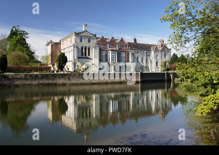 Bishopthorpe Palace, home of the Archbishops of York, viewed across the River Ouse Stock Photo