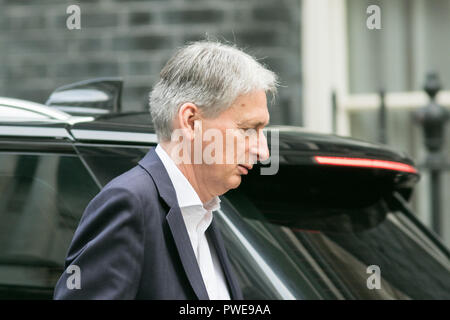 London UK. 16th October 2018. Philip Hammond MP, Chancellor of the Exchequer arrives  at Downing Street for the weekly cabinet meeting as PM Theresa May faces the threat of resignations by some miniters over her Chequers planCredit: amer ghazzal/Alamy Live News Stock Photo
