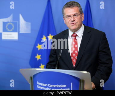 Brussels, Belgium. 15th Oct, 2018. 15.10.2018, Belgium, Brussels: EU Energy Union Commissioner Maros Sefcovic is talking to media on the European Battery Alliance on October 15, 2018 in Brussels, Belgium. - NO WIRE SERVICE Credit: Thierry Monasse/dpa/Alamy Live News Stock Photo