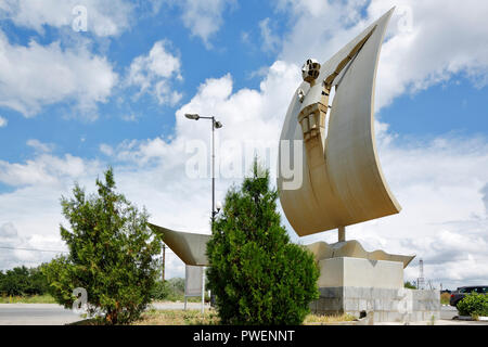 Romania, Giurgiu at the Danube, Muntenia, Greater Wallachia, sculpture at the harbour, steel plastic, sailing boat, monument Stock Photo