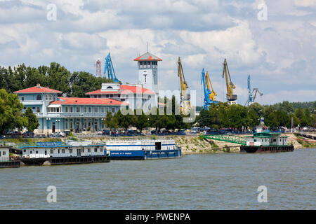 Romania, Giurgiu at the Danube, Muntenia, Greater Wallachia, harbour, cranes, landing stage, shipping pier, harbour building, river landscape, Danube landscape, riverwalk Stock Photo