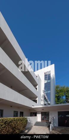 The Isokon Building - also known as Lawn Road Flats - opened in 1934. Designed by Wells Coates. Popular with artists, writers, a chef and even spies. Stock Photo