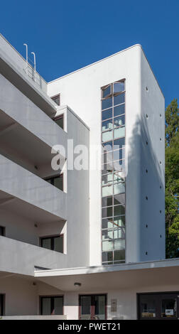 The Isokon Building - also known as Lawn Road Flats - opened in 1934. Designed by Wells Coates. Popular with artists, writers, a chef and even spies. Stock Photo