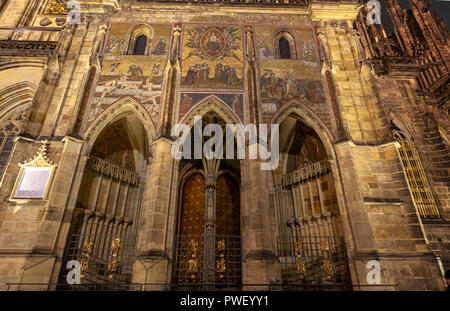 Facade of the St. Vitus Cathedral, Katedrála Sv. Víta, at night, Prague, Czech Republic. Stock Photo