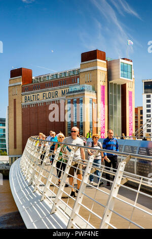 UK, England, Tyneside, Gateshead, Millennium Bridge across River Tyne to Baltic Centre for Contemporary Art