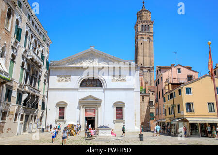 Chiesa di San Maurizio & Santo Stefano Bell Tower, Campo San Maurizio, Venice, Ital. Stock Photo