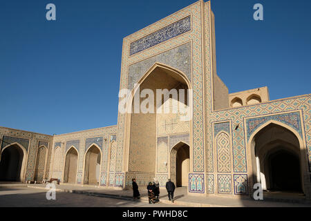 Inner courtyard of the Siddikiyon also Kalyan Mosque completed circa 1514 part of the Po-i-Kalyan Islamic religious complex in Bukhara, Uzbekistan Stock Photo