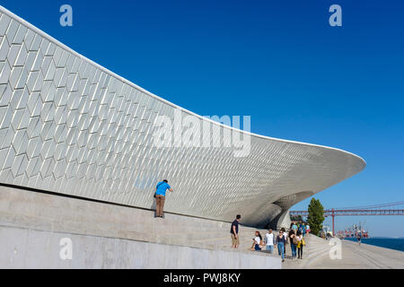 The MAAT - Museum of Art, Architecture and Technology, Belem, Lisbon, Portugal. Building designed by Amanda Levete Stock Photo