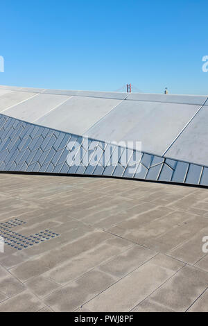 The MAAT - Museum of Art, Architecture and Technology, Belem, Lisbon, Portugal. Building designed by Amanda Levete Stock Photo