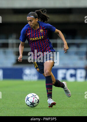 Miniestadi, Barcelona, Spain. 17th Oct, 2018. UEFA Womens Champions League football, Barcelona versus Glasgow City; Andressa Alves of FC Barcelona drives the ball forward Credit: Action Plus Sports/Alamy Live News Stock Photo