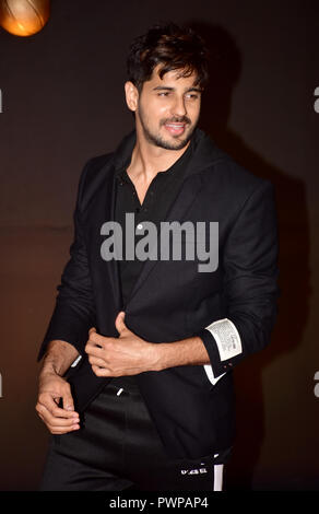 October 16, 2018 - Mumbai, India - Actor Sidharth Malhotra attend the 20th anniversary celebration of film 'Kuch Kuch Hota Hai' at hotel JW Marriott Juhu in Mumbai. (Credit Image: © Azhar Khan/SOPA Images via ZUMA Wire) Stock Photo