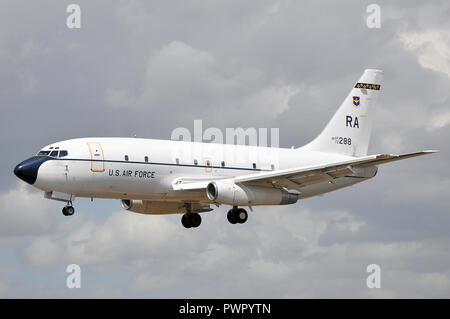 United States Air Force USAF Boeing T-43A (737-253A) jet plane. 72-0288 of 562 FTS. Navigation trainer Stock Photo