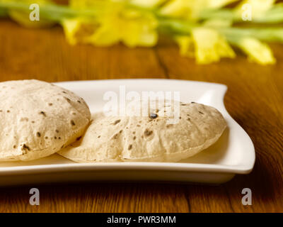 Taftan Fluffy Flat Bread Stock Photo: 85303315 - Alamy